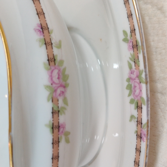 J&C Bavarian Hand-painted Rose Gravy Boat Gold Trim - Picture 2 of 12